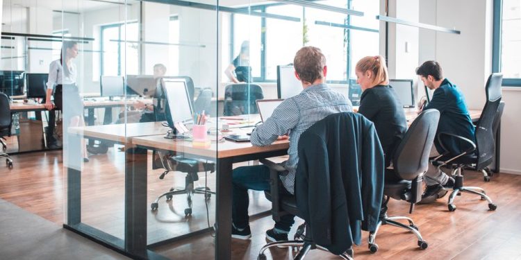 Selecting The Best Partitions To Divide Your Office Space