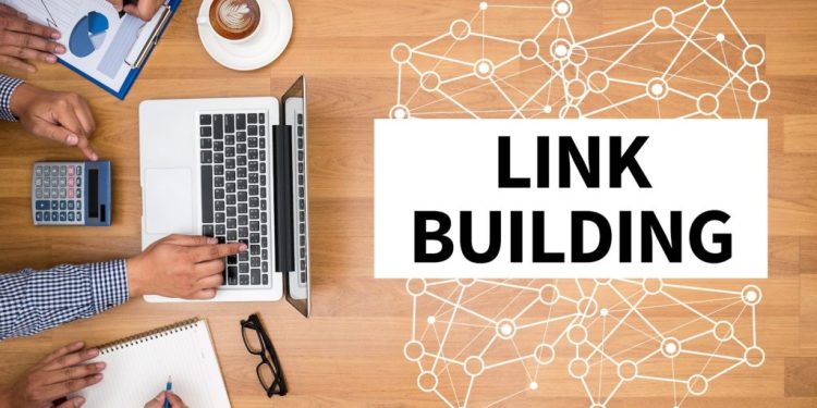 The Digital Chess Game: Strategic Link Building