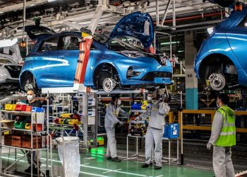 The Modern Automotive Industry: Innovation, Efficiency, and Performance
